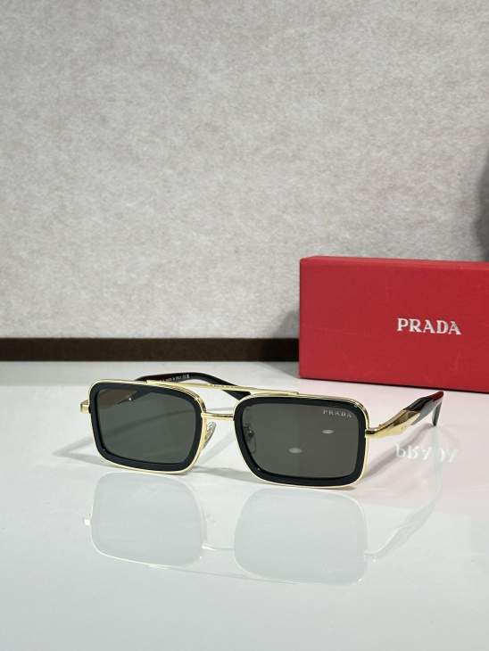 Picture of Cartier Sunglasses _SKUfw77797302fw